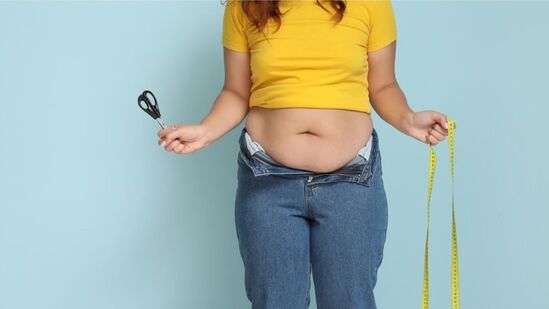 Weight Loss Tips : உங்கள் எடை திடீரென அதிகரிக்கிறதா.. அதிகம் சாப்பிடுவது மட்டும் காரணமல்ல.. சத்தாக சாப்பிடாததும் காரணமே! Weight Loss Tips : உங்கள் எடை திடீரென அதிகரிக்கிறதா.. அதிகம் சாப்பிடுவது மட்டும் காரணமல்ல.. சத்தாக சாப்பிடாததும் காரணமே!