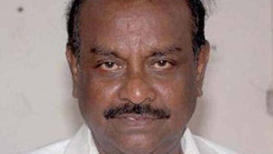 அதிமுக துணை பொதுச்‌ செயலாளர் நத்தம்‌ விஸ்வநாதன்‌.