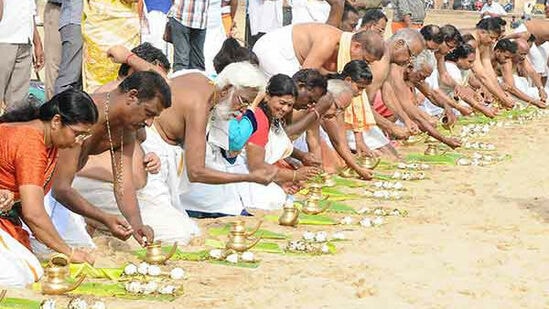 இது போன்ற தடைகளை தகர்த்து எறிய பித்ருக்களின் ஆசிர்வாதம் மிக அவசியம் ஆகும். இந்த ஆசீர்வாதம் கிடைக்கும் போது பூர்வ புண்ணிய ஸ்தானம் வலுப்பெறும் என்பது நம்பிக்கை.&nbsp;