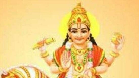 பூரட்டாதி நட்சத்திரத்தின் தன்மை:பூரட்டாதி நட்சத்திரம் என்பது குரு பகவானின் மூன்று நட்சத்திரங்களில் ஒரு நட்சத்திரமாகும். இந்த நட்சத்திரத்தின் முதல் மூன்று பாதங்கள் கும்ப ராசியிலும், நான்காவது பாதம் மீன ராசியிலும் விழுகிறது. இதனால் இந்த நட்சத்திரத்திற்கு கால் அற்ற நட்சத்திரம் என்று அழைக்கப்படுகிறது.பூரட்டாதி நட்சத்திரத்தில் பிறந்தவர்கள் பொறுமை மிகுந்தவர்களாகவும், பெருந்தன்மை உள்ளவர்களாகவும் இருப்பார்கள். இவர்களுக்கு வாக்கு பலிதம் சக்தி இருக்கும். சமூகத்தில் பெரிய மனிதர்கள் தொடர்பு இவர்களுக்கு எப்போதும் இருக்கும்.சுக்கிர பகவானின் இயக்கத்தில் ஏற்படும் மாற்றங்கள் சில ராசியினருக்கு சுபமான விளைவை ஏற்படுத்தும். சுக்கிர பகவானின் அருளால், எந்த ராசிக்காரர்கள் நன்மை தரக்கூடிய மாற்றத்தைப் பெறப்போகிறார்கள் என்பது குறித்துப் பார்ப்போம்.