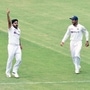 India's Shardul Thakur (L) during the 2020/21 tour of Australia.  