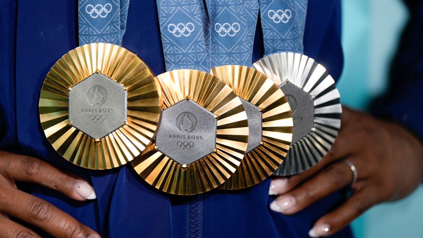 Paris Olympics medal tally: அதிக தங்கப் பதக்கம் வென்ற டாப் 5 நாடுகள்.. ஒட்டுமொத்தமாக அதிக பதக்கம் வென்ற 3 நாடுகள்