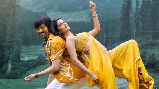 ஹரிஷ் சங்கர் இந்த படத்தின் எனது கதாபாத்திரம் குறித்து விவரித்தார். மற்றபடி கதையை சொல்லவில்லை. எனது கதாபாத்திரம் வெகுவாக பேசப்படும் என நம்பிக்கை அளித்தார். இந்த படம் மீது அவர் வெளிப்படுத்திய ஆர்வத்தால் கதை கூட முழுவதுமாக கேட்காமல் நடிக்க சம்மதித்தேன் என்றார்