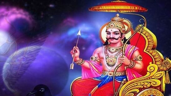 Lord Shani: சூரிய பகவானின் புதல்வனான சனி பகவான், நீதிமானாக இருக்கக் கூடியவர்.&nbsp;இந்து மதத்தில், சனி பகவான் முக்கியமான கிரகமாகப் பார்க்கப்படுகிறார். சனி பகவானின் தாக்கம் பல்வேறு ராசிகளில் பெரும் தாக்கத்தை ஏற்படுத்துகிறது.சனி பகவான் நியாயவான். அவரது செயல்களுக்கு ஏற்ப பலன்களை வழங்குகின்றார். சனி பகவானின் நகர்வு கோபமாக இருந்தால் ஒருவர் பிச்சைக்காரராகவும், சனி பகவானின் நகர்வு மகிழ்ச்சியாக இருந்தால் அவர் ராஜாவாகவும் இருக்கிறார்.