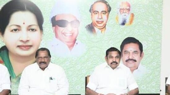 ADMK : ஏற்றுக்கொண்ட கொள்கையின் வெற்றிக்காக துணிவுடன் எதிர்கொண்டது அனைத்திந்திய அண்ணா திராவிட முன்னேற்றக் கழகம். 'பிடரி சிலிர்த்த சிங்கம்' போல் தனித்து நின்று, கொள்கைக்காக லட்சிய வேட்கையோடு தலைநிமிர்ந்து நின்றது.