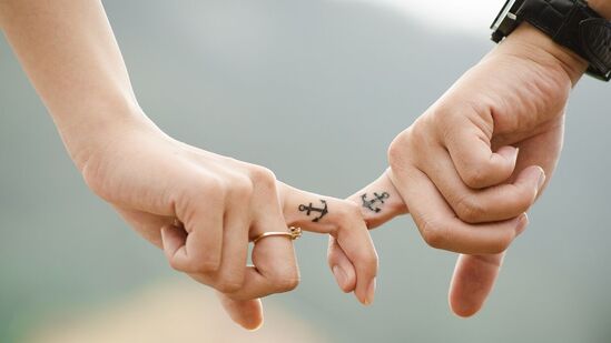 Relationship : குழந்தை பிறந்த பின் தம்பதிகளுக்குள் ஊடலா? தவிர்ப்பது எப்படி என்று தெரிந்துகொள்ளுங்கள்! Relationship : குழந்தை பிறந்த பின் தம்பதிகளுக்குள் ஊடலா? தவிர்ப்பது எப்படி என்று தெரிந்துகொள்ளுங்கள்!