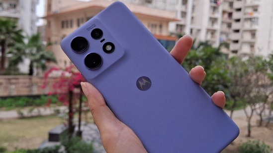 Motorola: மோட்டோரோலா எட்ஜ் 50 ப்ரோவுக்கான மாற்று போன்கள் குறித்த பரிந்துரை: நத்திங் போன் 2 ஏ,போக்கோ எஃப் 6 மற்றும் சில!