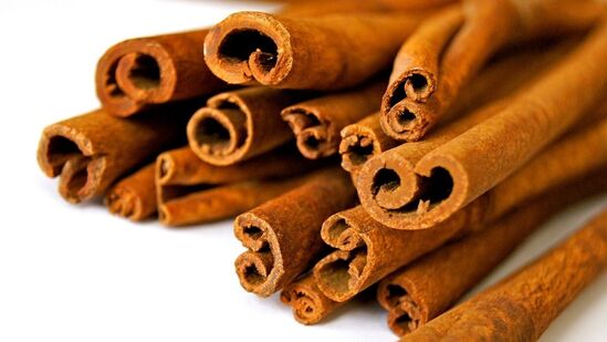 Benefits of Cinnamon : பட்டையின் 10 நன்மைகள் என்ன தெரியுமா? இதய ஆரோக்கியம் முதல் உடல் குறைப்பு வரை உங்கள் உடலுக்கு பல பலன்களை தருகிறது, இந்த பட்டை.