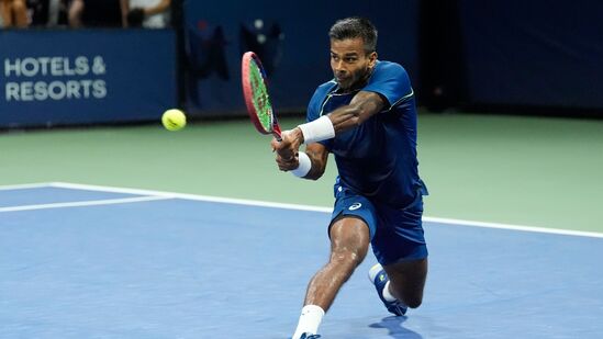 US Open: அமெரிக்க ஓபன் டென்னிஸில் இருந்து சுமித் நாகல் வெளியேற்றம்-நெதர்லாந்து வீரரிடம் தோல்வி