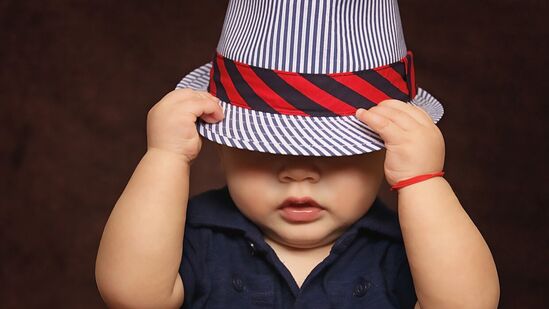 Boy Baby Names : உங்கள் ஆண் குழந்தைக்கு அர்த்தமுள்ள பெயரை வைக்க ஆசையா? இதோ இதைப் பாருங்கள்! 