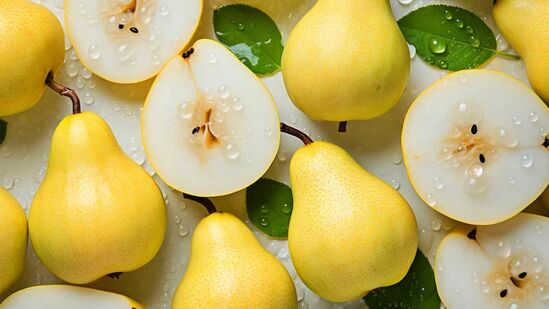 Pears Health Benefits: வெள்ளை ரத்த அணுக்களை உருவாக்கும் சுவை மிகுந்த பழம்..! பேரிக்காயில் இருக்கும் 8 ஆரோக்கிய நன்மைகள் Pears Health Benefits: வெள்ளை ரத்த அணுக்களை உருவாக்கும் சுவை மிகுந்த பழம்..! பேரிக்காயில் இருக்கும் 8 ஆரோக்கிய நன்மைகள்