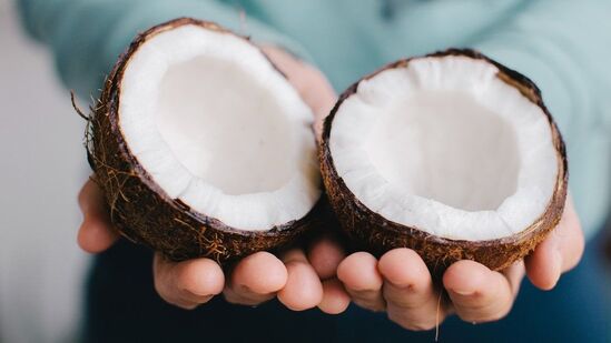 World Coconut Day 2024: சர்வதேச தேங்காய் தினத்தின், வரலாறு, முக்கியத்துவம்.. மேலும் அதன் நன்மைகள் இதோ World Coconut Day 2024: சர்வதேச தேங்காய் தினத்தின், வரலாறு, முக்கியத்துவம்.. மேலும் அதன் நன்மைகள் இதோ