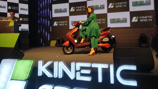 Electric Scooter: ஃபேமிலிக்கு ஏற்ற மின்சார ஸ்கூட்டர்.. 18 மாதங்களில் அறிமுகம் செய்கிறது கைனடிக் கிரீன் (Representational image)