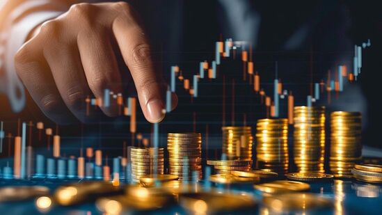 Five Stocks To Buy: பங்குச் சந்தையில் இன்று வாங்க அல்லது விற்க ஐந்து பங்குகள்.. லிஸ்ட்டில் ரிலையன்ஸ் இண்டஸ்ட்ரீஸ் Five Stocks To Buy: பங்குச் சந்தையில் இன்று வாங்க அல்லது விற்க ஐந்து பங்குகள்.. லிஸ்ட்டில் ரிலையன்ஸ் இண்டஸ்ட்ரீஸ்