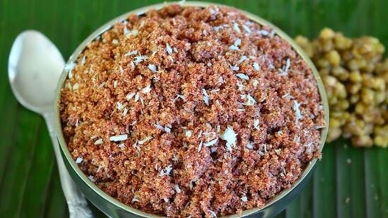 Ragi Puttu : ருசித்து ரசித்து சாப்பிடத்தூண்டும் ராகிப்புட்டு! நெய், தேங்காய், நாட்டுச்சர்க்கரையுடன் சுவை அள்ளும்!