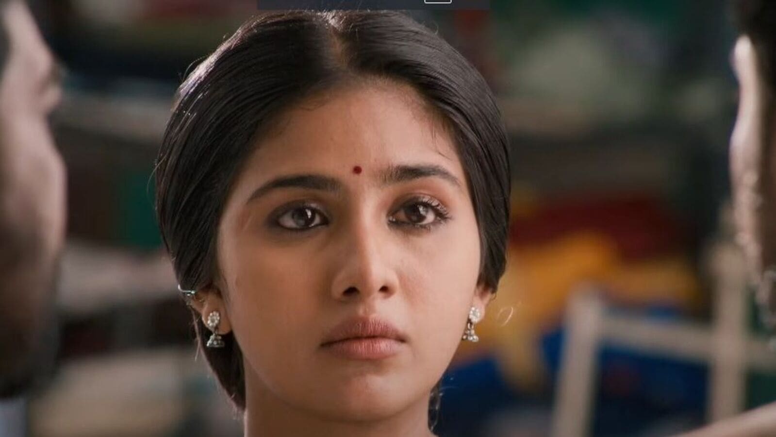 Singapenne Serial: எல்லாம் விதி.. ‘10 லட்சமா..?’ ஆனந்தியை வெளுத்த மகேஷ் அம்மா!- சிங்கப்பெண்ணே சீரியலில் இன்று!