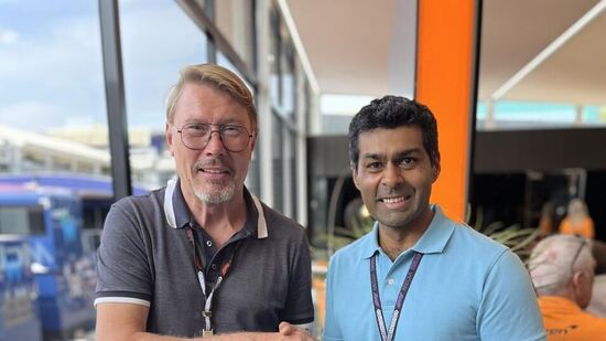 Two-time Formula 1 world champion Mika Hakkinen with Karun Chandhok. (HT Photo)