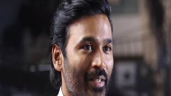 Dhanush: நடிகரும் இயக்குநருமான தனுஷ் தான் இயக்கி நடிக்கும் அடுத்த படத்தின் அப்டேட்டை இன்று மாலை 5 மணிக்கு வெளியிட உள்ளதாக அவரது எக்ஸ் தள பக்கத்தில் அறிவித்துள்ளார். இதனால் அவரது ரசிகர்கள் உற்சாகத்தில் உள்ளனர்.