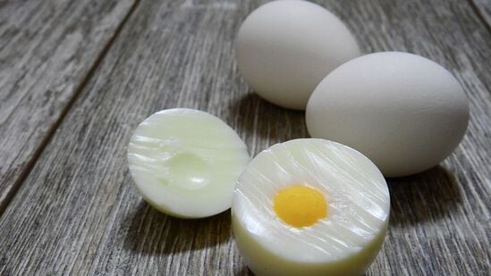 Benefits of Boiled Egg : சே நோ டூ ஆம்லேட்  ஆஃப்பாயில்; வேக வைத்த முட்டைகளை சாப்பிடுவதால் என்ன பலன்கள் என்று தெரிந்துகொள்ளுங்கள்.