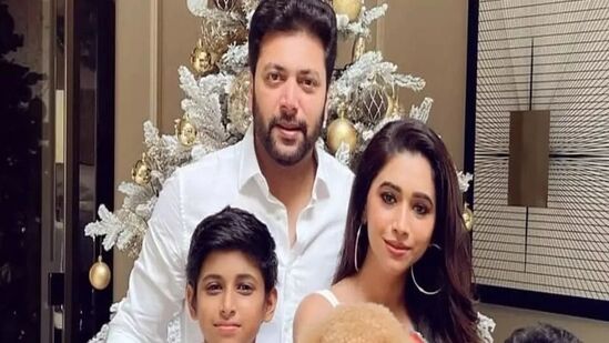 Jayam Ravi: ஆர்த்தியின் கையை விட்டுப் போன கணக்கு... அன்ஃபாலோ செய்த ஜெயம் ரவி... இனி இது தான் பிளான்.... Jayam Ravi: ஆர்த்தியின் கையை விட்டுப் போன கணக்கு... அன்ஃபாலோ செய்த ஜெயம் ரவி... இனி இது தான் பிளான்....