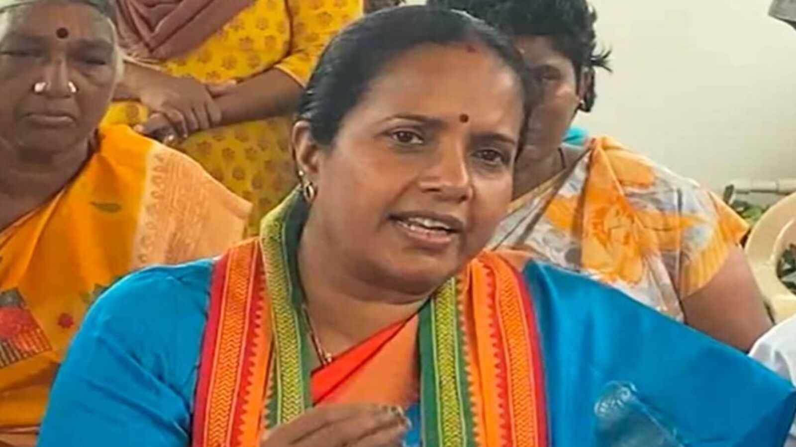 Vanathi Srinivasan: "4 பேரை என்கவுண்டரில் போட்டால்"... வானதி சீனிவாசன் சரமாரி கேள்வி