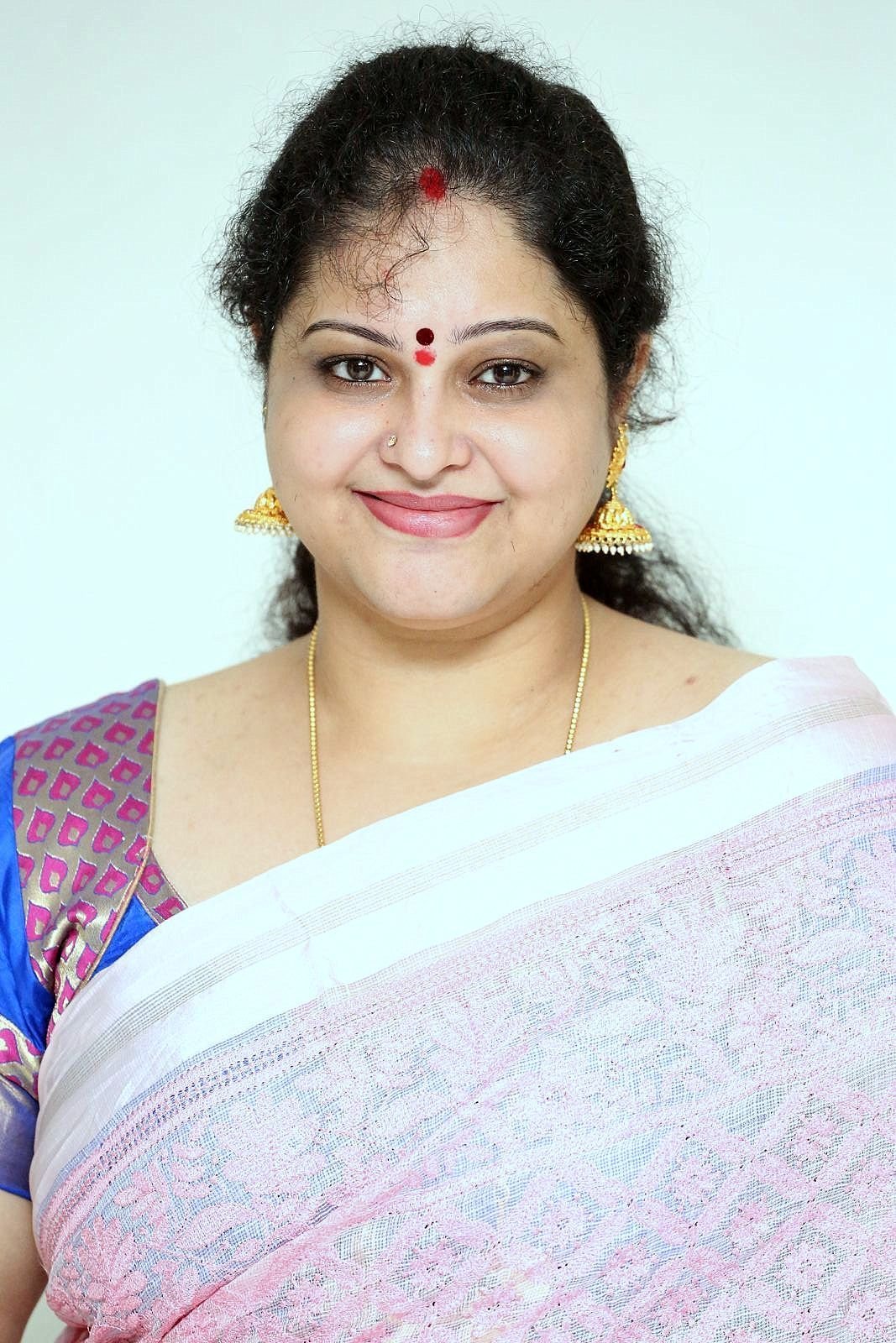 Actress Manthra: ‘அஜித்தை வச்சக்கண்ணு வாங்காம பார்ப்பேன்; அய்யோ என்னா ...