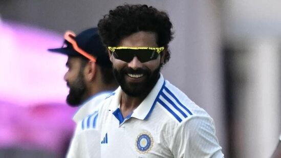 Ravindra Jadeja: கபில் தேவ், அஸ்வினை பின்னுக்கு தள்ளிய ஜடேஜா; இம்ரான் கானின் சாதனை முறியடிப்பு (AFP)