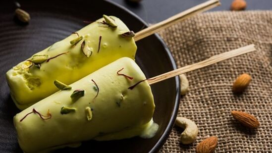 Homemade Kulfi : குளுகுளு குல்ஃபி ஐஸ்! இனி வீட்டிலே செய்யலாம்! குழந்தைகளுக்கு மிகவும் பிடிக்கும்! செய்வதும் எளிது!