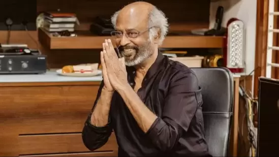 Rajinikanth: “வயிற்றில் ஸ்டெண்ட் வைத்த டாக்டர்கள்..  தேறும் உடல்நிலை..” - எப்படி இருக்கிறார் ரஜினிகாந்த்!