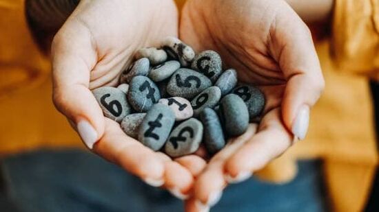 'அதிர்ஷ்டத்தில் மூழ்கும் யோகம்.. சவால்களை துணிச்சலுடன் எதிர்கொள்ளும் தைரியம் யாருக்கு' நாளை அக்டோபர் 11 எண்கணித பலன்கள்! 'அதிர்ஷ்டத்தில் மூழ்கும் யோகம்.. சவால்களை துணிச்சலுடன் எதிர்கொள்ளும் தைரியம் யாருக்கு' நாளை அக்டோபர் 11 எண்கணித பலன்கள்!