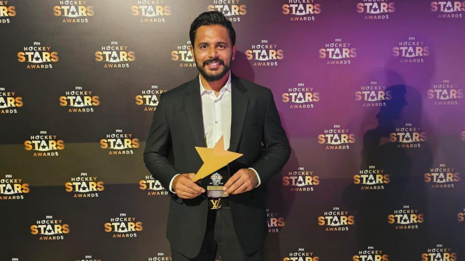 எஃப்ஐஎச் ஸ்டார் அவார்ட்ஸ்.. தட்டிச் சென்ற இந்திய ஹாக்கி வீரர்கள் ஹர்மன்பிரீத் சிங், பி.ஆர்.ஸ்ரீஜேஷ்