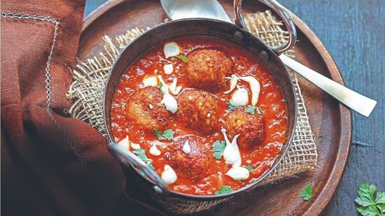 Kofta Recipe : வீட்டில் தயாரிக்கப்பட்ட கோஃப்தாக்களுக்கு வெளிப்புற சுவை இல்லை என்றால், இந்த உதவிக்குறிப்புகளைப் பின்பற்றவும். கோஃப்தாக்கள் முற்றிலும் மென்மையாகவும் சுவையாகவும் இருக்கும்.