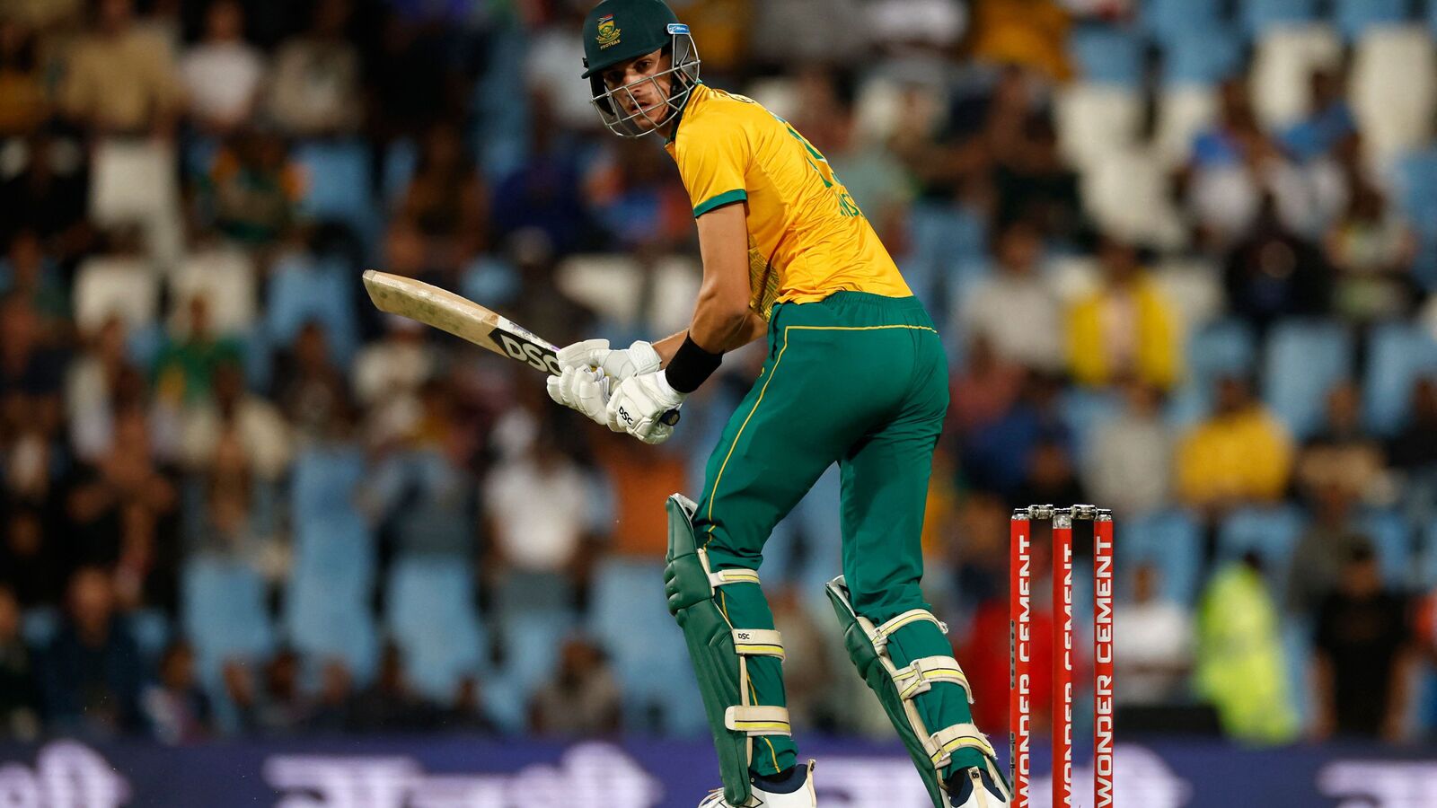 இந்தியாவுக்கு எதிரான டி20 போட்டியில் அதிவேக அரைசதம் அடித்த தென்னாப்பிரிக்க வீரர் மார்கோ யான்சென்