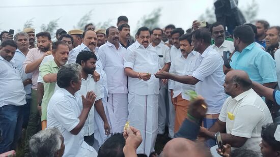 விவசாய பாதிப்புகளை ஆய்வு செய்த இபிஎஸ்