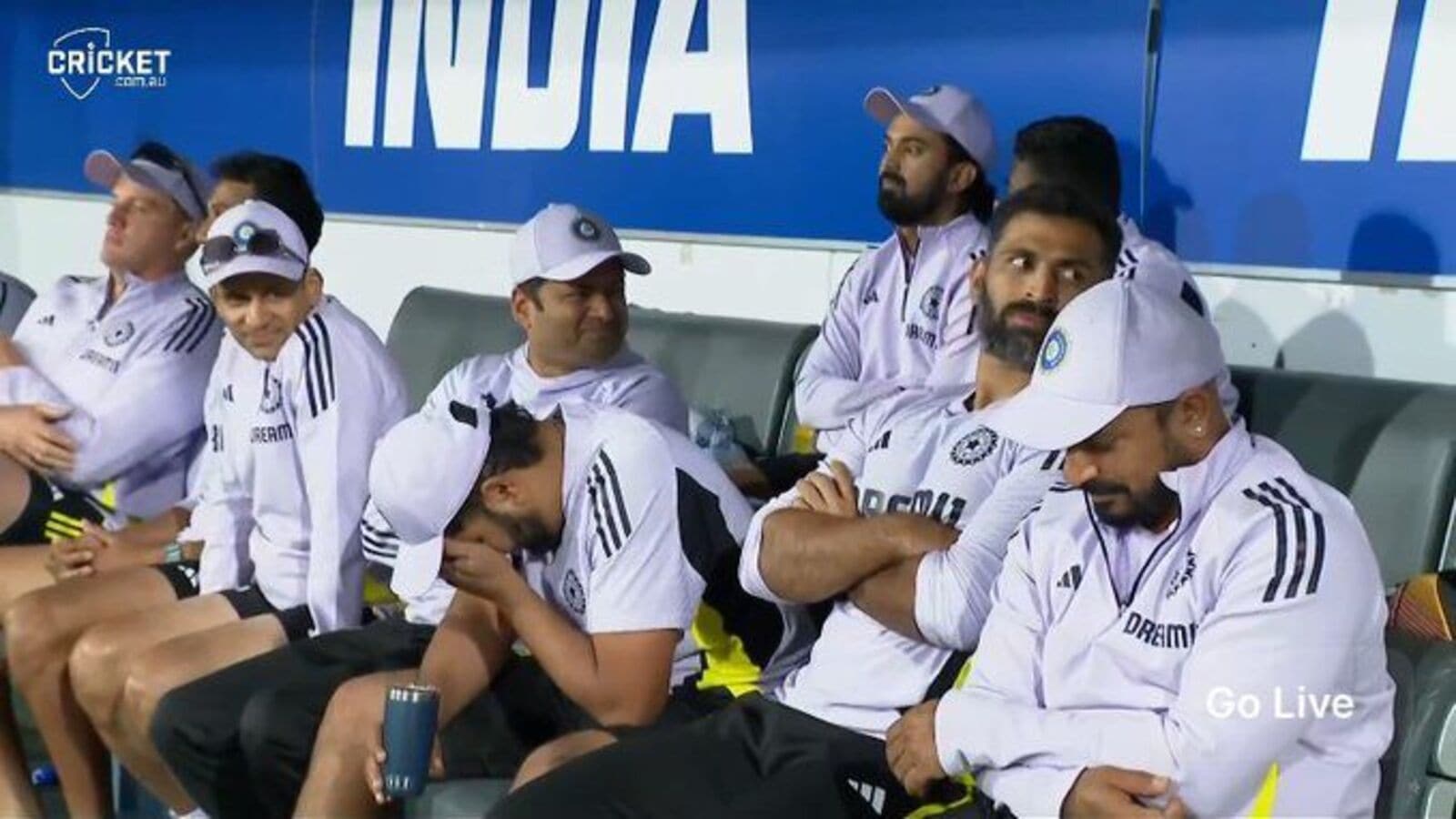 'ரோஹித் சர்மா அழுதாரா அல்லது சிரித்தாரா': சர்பராஸ் ஆட்டமிழந்ததில் இந்திய கேப்டனின் விரக்தி!