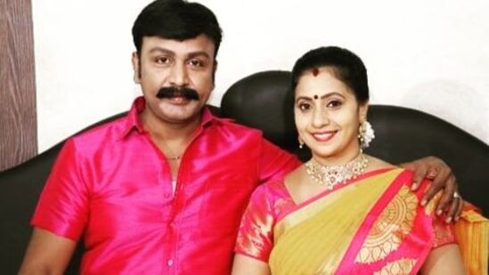 இவர் சமீபத்தில் விஜய் டிவியில் வெளியாகி வரும் பொன்னி சீரியலில் கடைசியாக வில்லன் கதாப்பாத்திரத்தில் நடித்து வந்தார். அந்த சீரியலில் நடித்துக் கொண்டிருக்கும் போதே திடீரென அவரது காதாப்பாத்திரம் வீட்டை விட்டு வெளியேறுவதாக காட்டப்பட்டது. பாக்யலட்சுமி சீரியலிலும் அதே நிலையே தொடர்ந்தது.&nbsp;