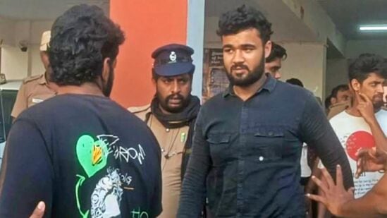 செல்போனில் ஒளிந்திருந்த ஒட்டு மொத்த நெட்வொர்க்.. கஞ்சா கும்பலிடம் தொடர்பில் இருந்த மன்சூர் அலிகான் மகன் கைது பின்னணி