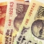 Indian Rupee Falls: அமெரிக்க டாலருக்கு நிகரான இந்திய ரூபாயின் மதிப்பு 12 காசுகள் சரிவு