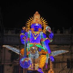 <p>ஆந்திர மாநிலம் திருப்பதியில் உள்ள திருமலையில் இன்று (ஜனவரி 10) வைகுண்ட ஏகாதசி வெகு விமரிசையாக கொண்டாடப்படுகிறது. வைகுண்ட ஏகாதசியை முன்னிட்டு கோவில் மின் விளக்குகளால் அலங்காரம் செய்யப்பட்டது.</p>