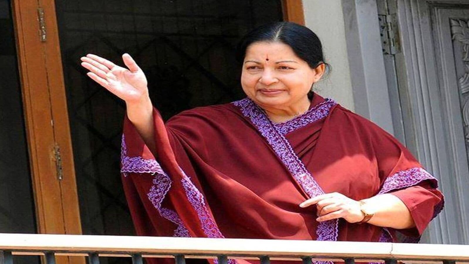 Jayalalithaa's Assets: சொத்து குவிப்பு வழக்கு.. மீண்டும் தமிழகம் வரும் ஜெயலலிதாவிடம் பறிமுதல் செய்யப்பட்ட நகைகள்!