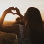 Heart Health : மன அழுத்தம் நிறைந்த வாழ்க்கைக்கும் மாரடைப்புக்கும் இடையே ஒரு தொடர்பு இருக்கிறதா.. மருத்துவர் விளக்கம் இதோ Heart Health : மன அழுத்தம் நிறைந்த வாழ்க்கைக்கும் மாரடைப்புக்கும் இடையே ஒரு தொடர்பு இருக்கிறதா.. மருத்துவர் விளக்கம் இதோ