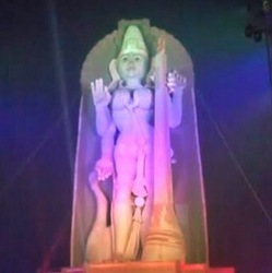 111 அடியில் உலகின் மிக உயரமான சரஸ்வதி சிலை! மூங்கில், சணல், தெர்மாகோல், பேப்பரில் வடிவமைப்பு