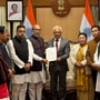 Manipur CM Biren Singh Resigns: ஆளுநரை சந்தித்து ராஜினாமா கடிதம் கொடுத்த மணிப்பூர் முதல்வர் பிரேன் சிங்!