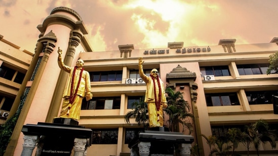 DMK: திமுக மாவட்ட செயலாளர்கள் மாற்றம்! செஞ்சி மஸ்தான் முதல் தோப்பு வெங்கடாசலம் வரை! அடித்தது ஜாக்பாட்! DMK: திமுக மாவட்ட செயலாளர்கள் மாற்றம்! செஞ்சி மஸ்தான் முதல் தோப்பு வெங்கடாசலம் வரை! அடித்தது ஜாக்பாட்!