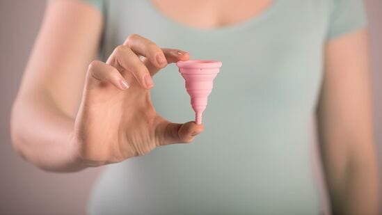 Menstrual Cup: மாதவிடாய் கப் பயன்படுத்தும் முன் கவனிக்க வேண்டியவை! இதெல்லாம் ரொம்ப முக்கியம்! Menstrual Cup: மாதவிடாய் கப் பயன்படுத்தும் முன் கவனிக்க வேண்டியவை! இதெல்லாம் ரொம்ப முக்கியம்!