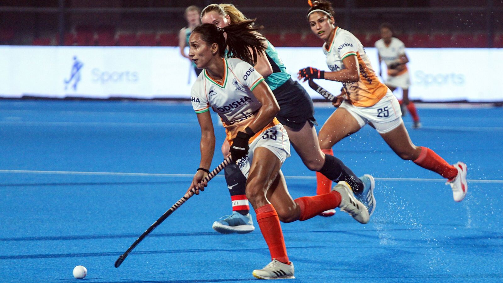 FIH Pro League: ஒடிஸாவில் ஸ்பெயினுடன் 2 ஆட்டங்களை விளையாடவுள்ள இந்திய மகளிர் ஹாக்கி அணி!