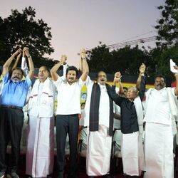 மத்திய அரசின் கட்டாய மொழி திணிப்புக்கு எதிரான கண்டன ஆர்ப்பாட்டம் - தலைவர்கள் காரசார பேச்சு