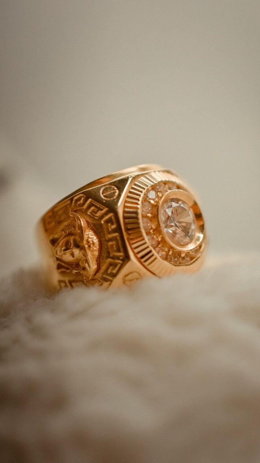 Gold Rate : ஏற்றம் கண்ட தங்கம், வெள்ளி விலை.. இதோ இன்றைய நிலவரம்!