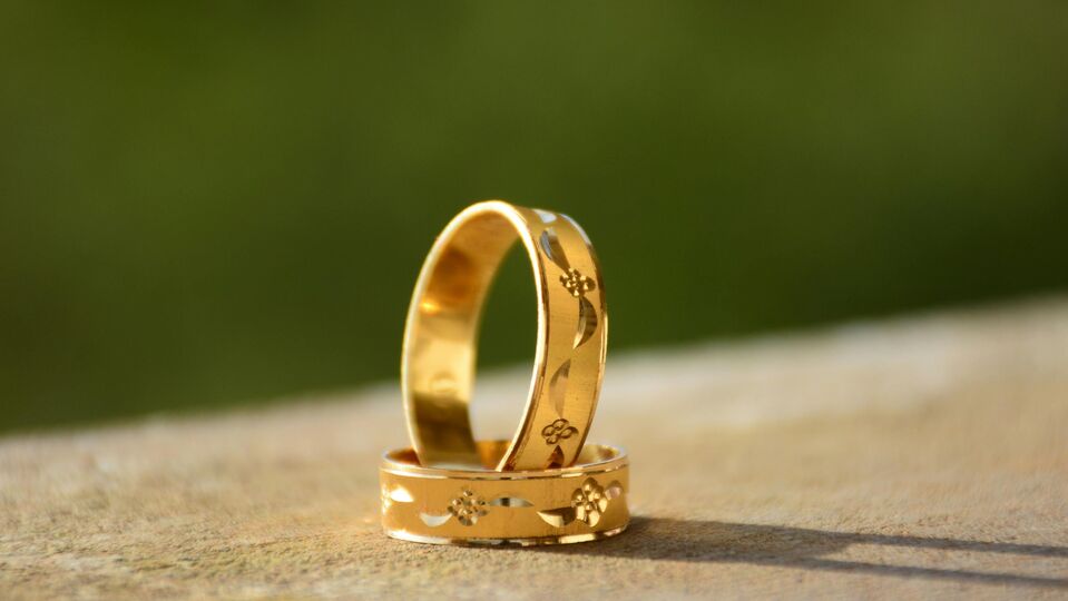 Today Gold Rate : மீண்டும்.. மீண்டுமா? இன்றும் தங்கம் விலை அதிரடி உயர்வு.. வெள்ளி விலையும் ஏற்றம்.. இதோ இன்றைய நிலவரம்!