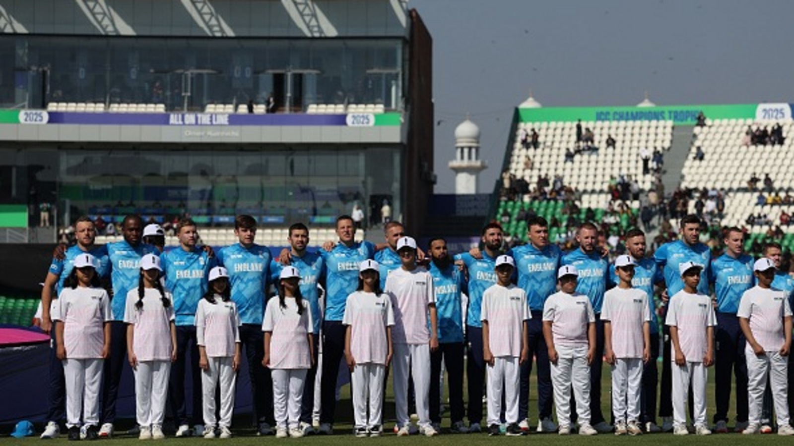 ஐசிசி சாம்பியன்ஸ் டிராபி 2025: லாகூரில் ஆஸி., vs இங்கி., மேட்ச்சின்போது இசைக்கப்பட்ட இந்திய தேசிய கீதம்!